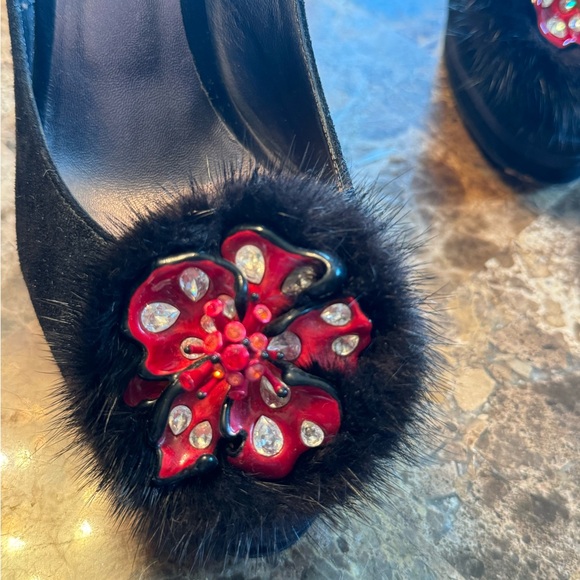 Casadei Suede Platform Peeps with fur and enameled flower - Picture 4 of 9